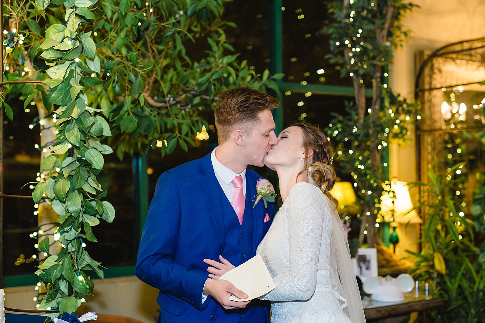 Utah Winter Bride | Cake Cutting | Wedding Reception 