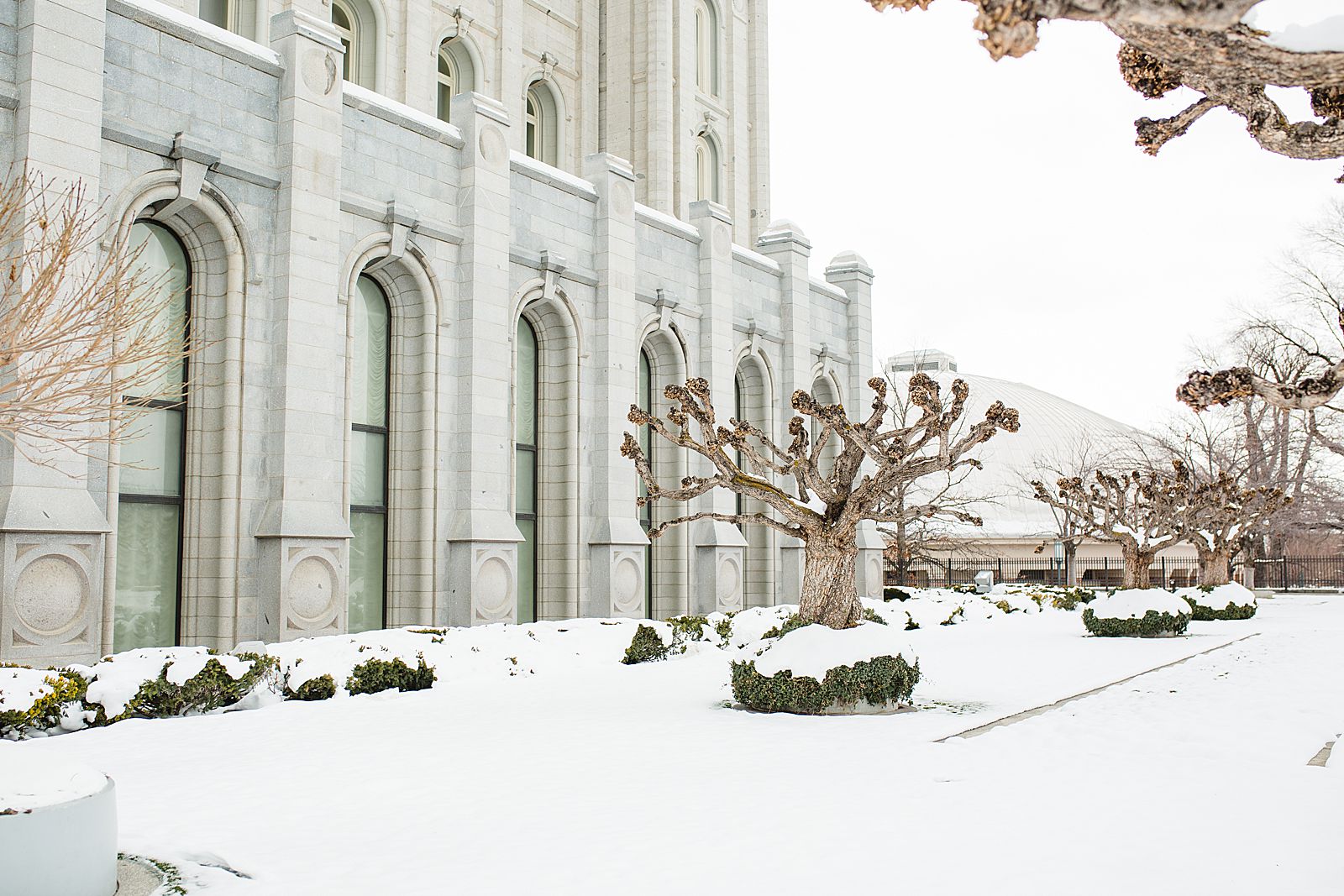 Salt Lake Temple Winter Wedding 